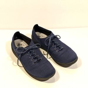 Clark's Navy Women's Cloud Steppers Sneakers Lace Up Walking Shoes Size 8.5 N